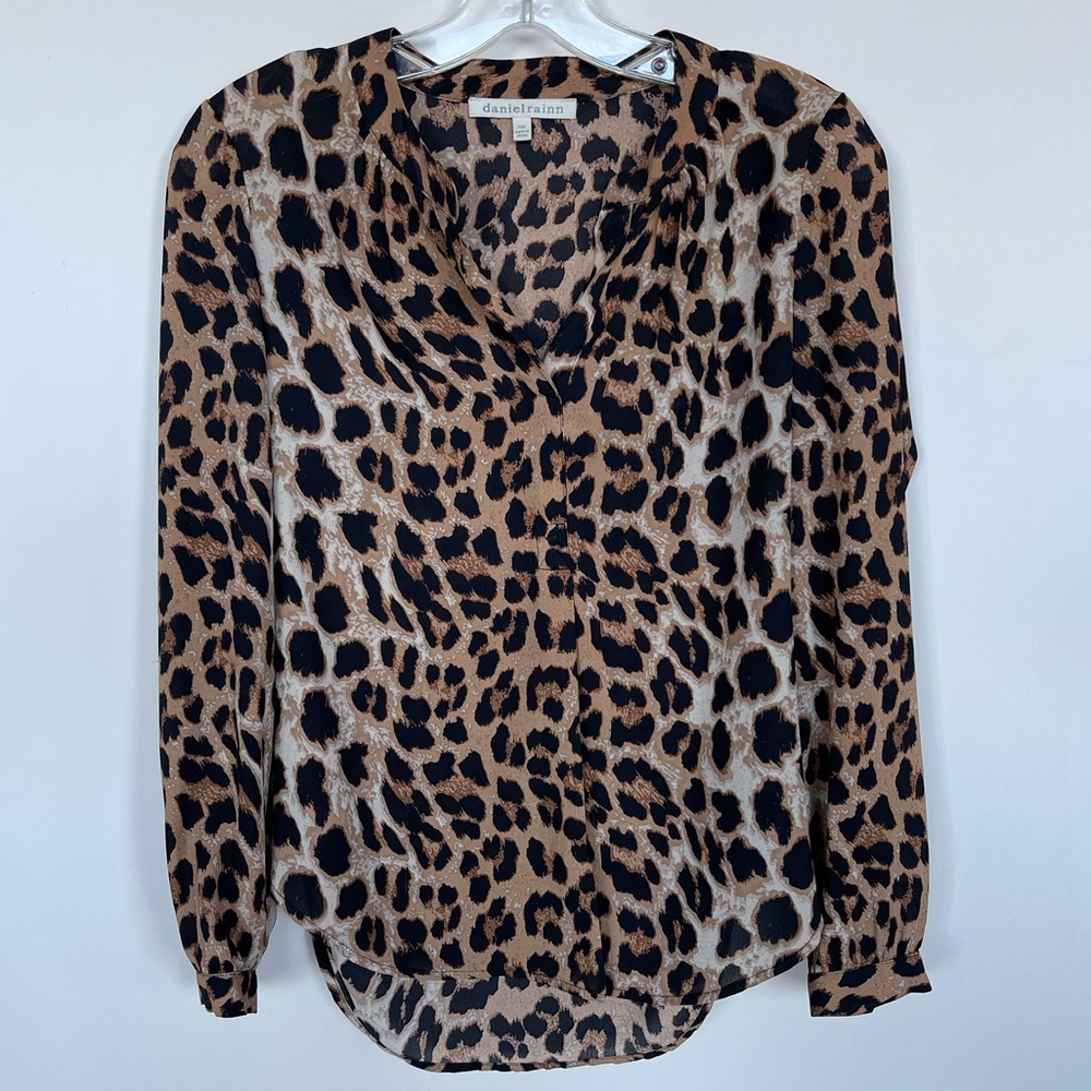 Daniel Rainn Leopard Blouse - Petite XS